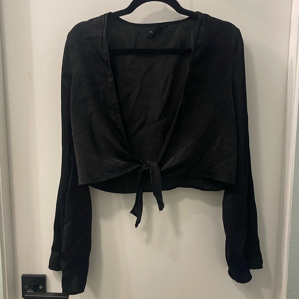 Tie top